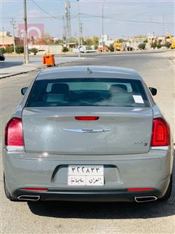 كرايسلر 300